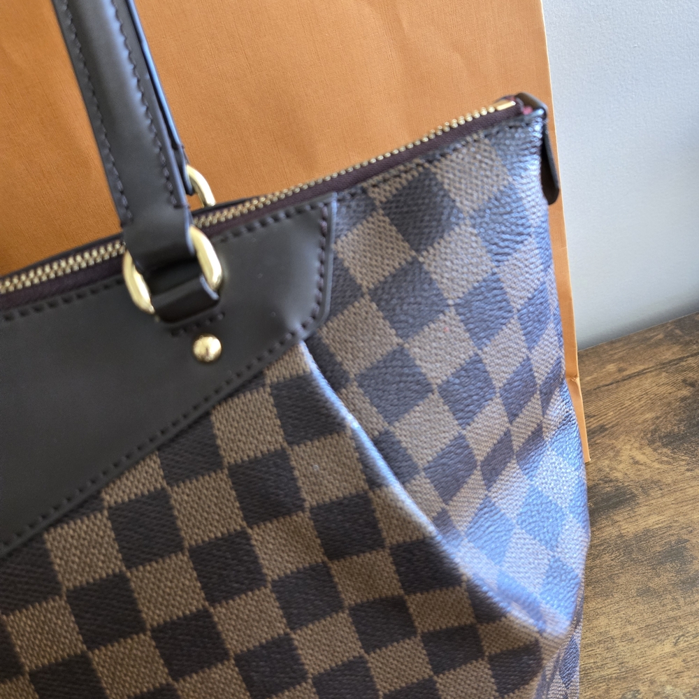 Louis Vuitton Brown Damier Ebene Tote with Peanuts Motifs - Picture 7 of 13
